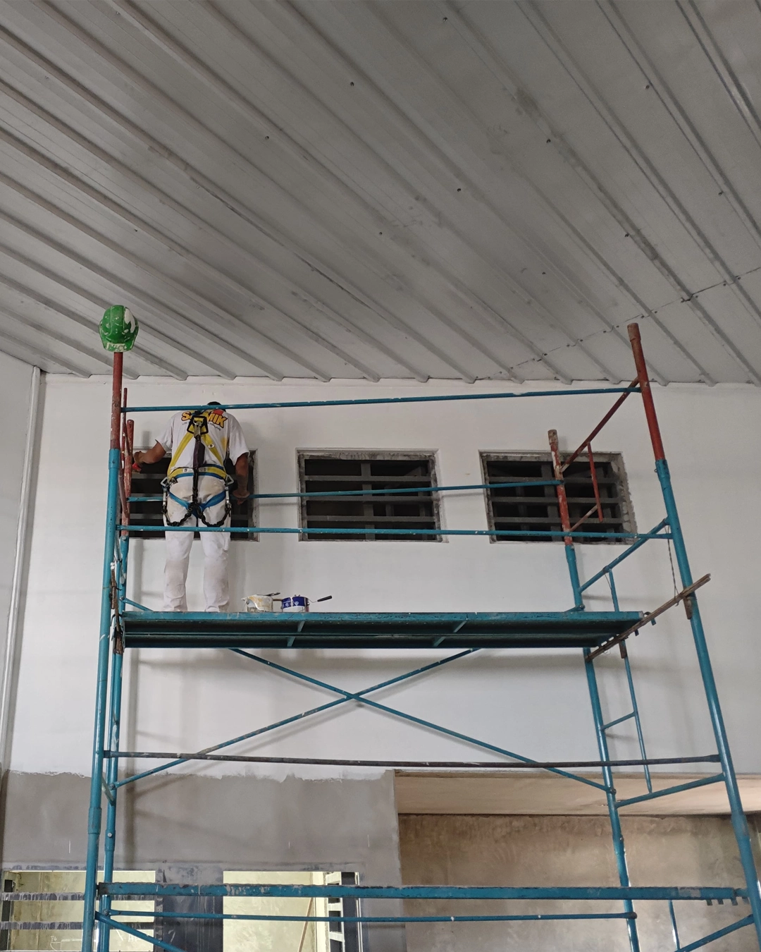 Pintura de centro comercial - Proyecto integral con acabados profesionales